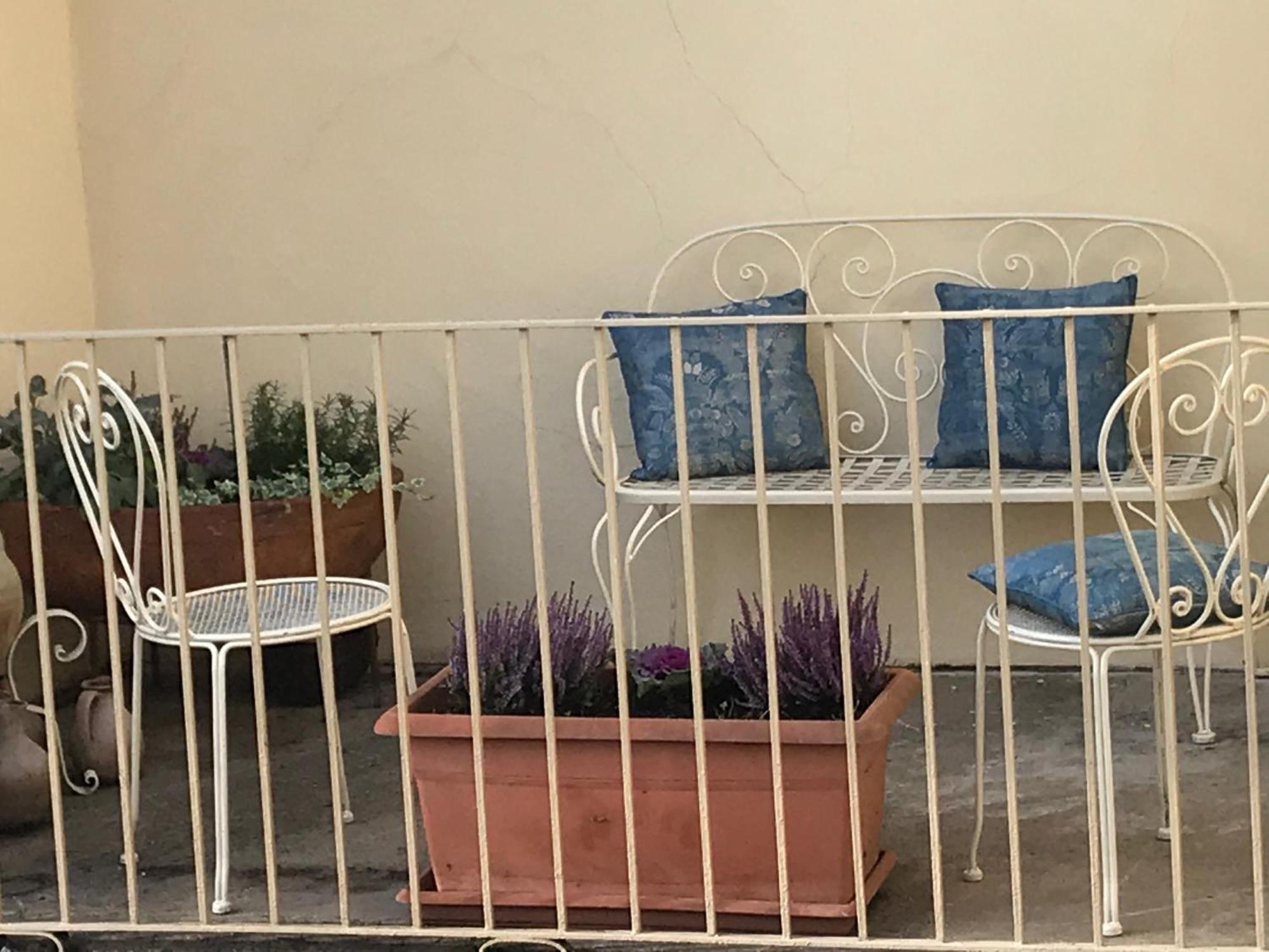A Due Passi Dal Duomo Hotel Биела Екстериор снимка